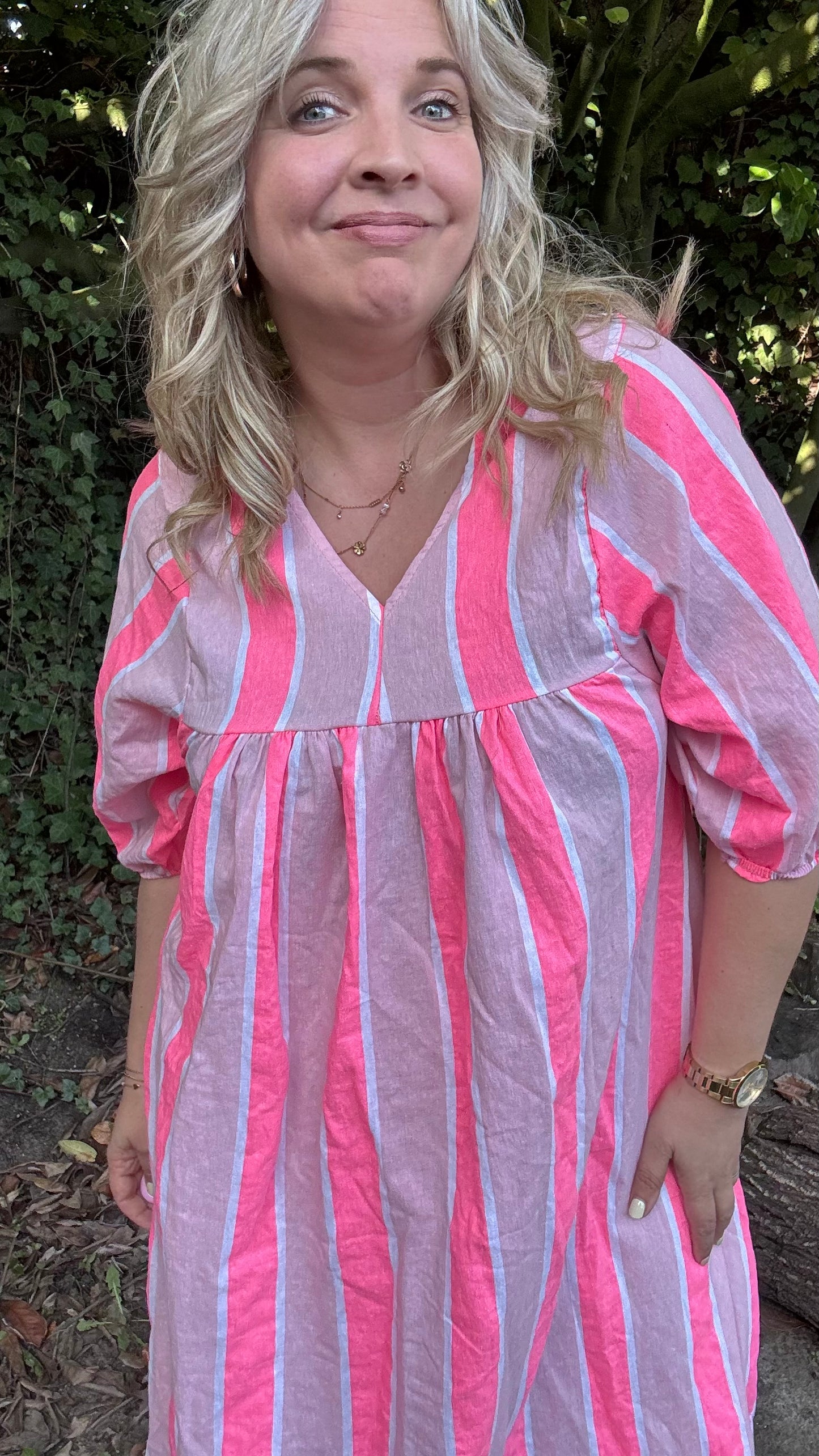 Neon stripes dress - fuchsia